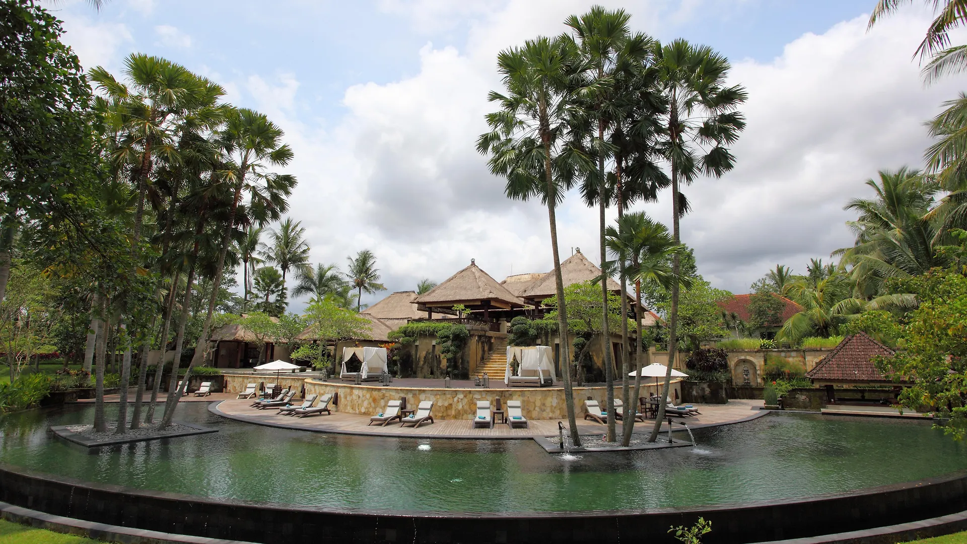 *****  The Ubud Village Resort & Spa Индонезия